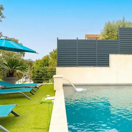 Villa Magnifique Avec Piscine En Bord De