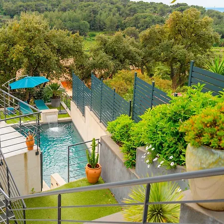 Villa Magnifique Avec Piscine En Bord De